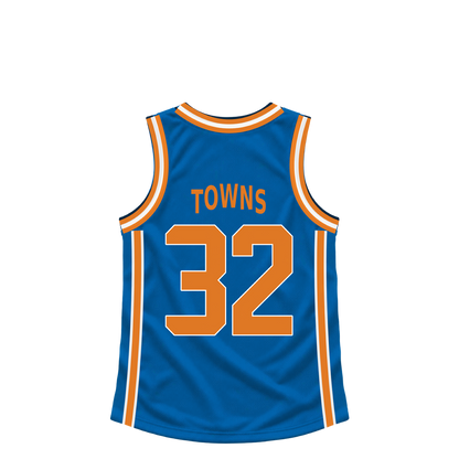 New York Knicks TOWNS #32 jersey keychain artwork preview. Jersey keychain design. Attachment hardware is supplied with the finished acrylic keychain.