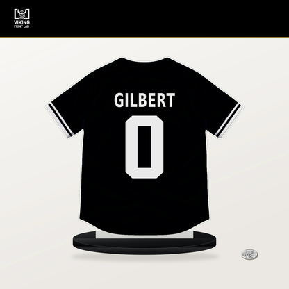 Drew Gilbert number 0 San Francisco Giants jersey stand with included black base.