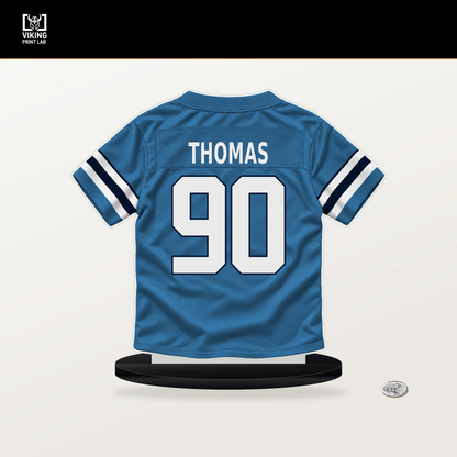 Solomon Thomas number 90 Tennessee Titans jersey stand with included black base.