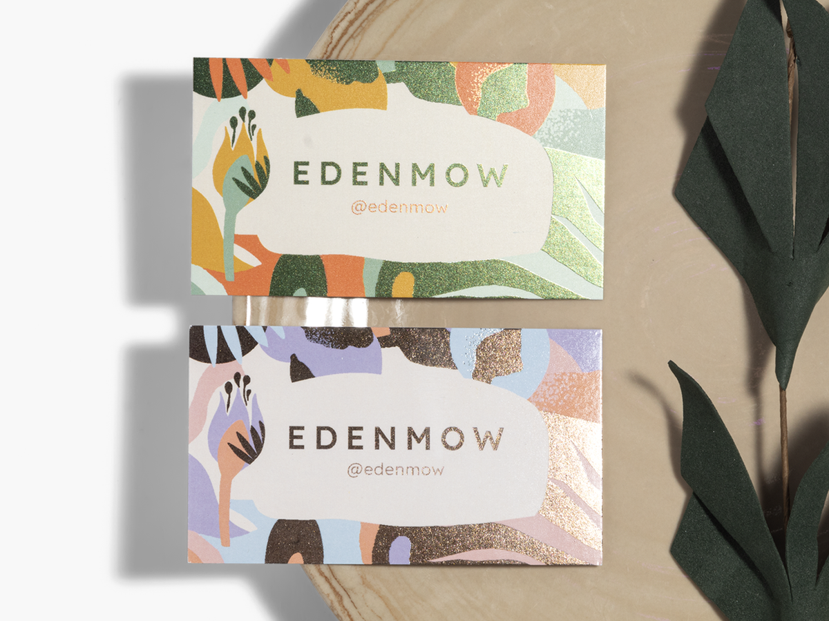 Coloured metallic foil accent examples on business cards; flat reflective foil follows the artwork colours.